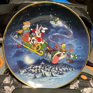Looney Tunes Vintage Christmas Plate